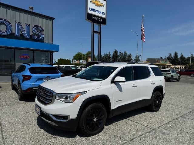 2019 GMC Acadia SLE in White Frost Tricoat — front three-quarter view