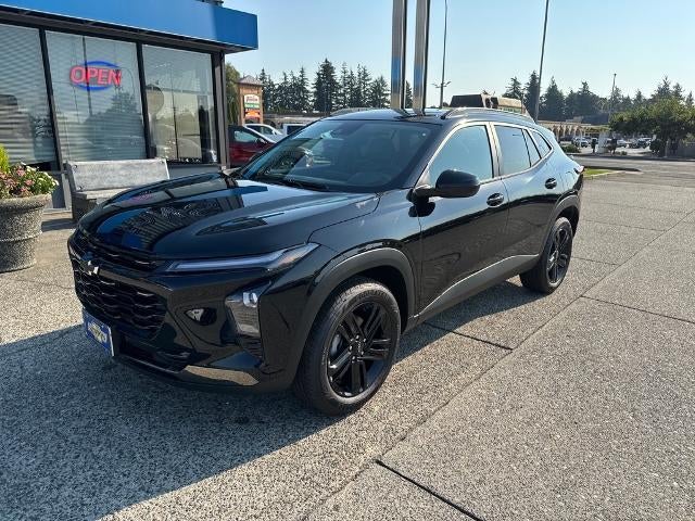 2025 Chevrolet Trax ACTIV in Mosaic Black Metallic — front three-quarter view